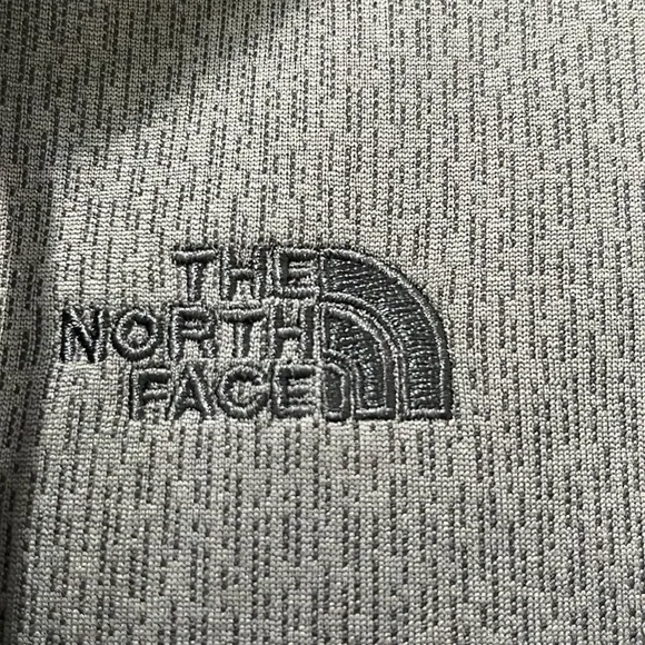 - -The NorthFace Womens Relaxed Fit Jacket