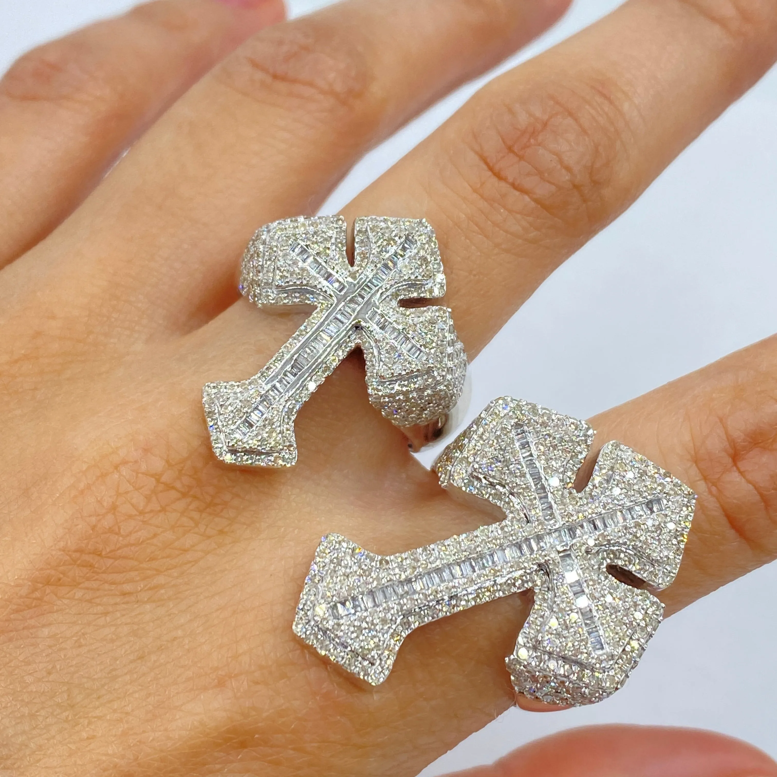 10K Bold Cross Diamond Ring