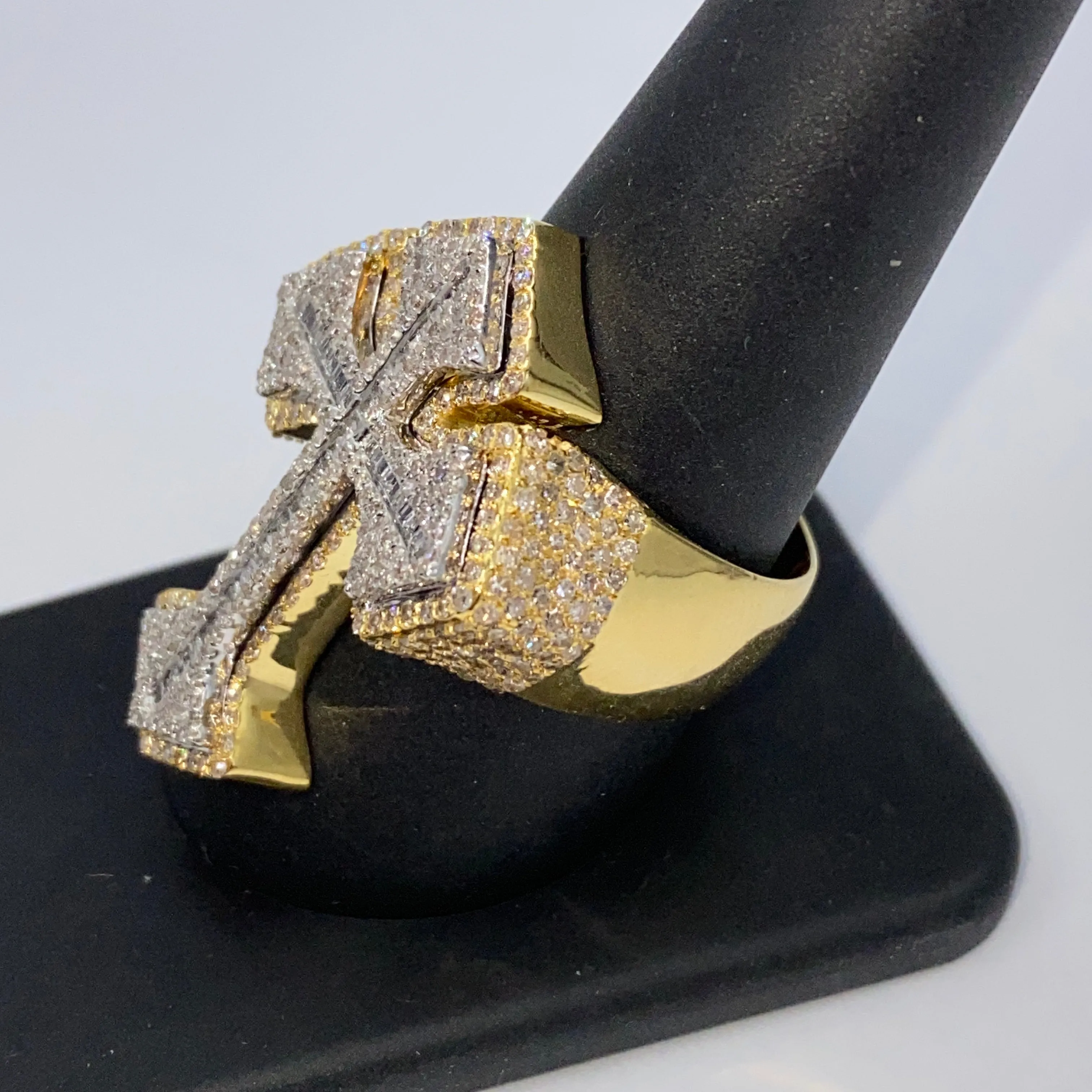 10K Bold Cross Diamond Ring