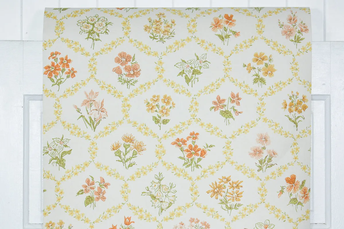 1960s Floral Vintage Wallpaper