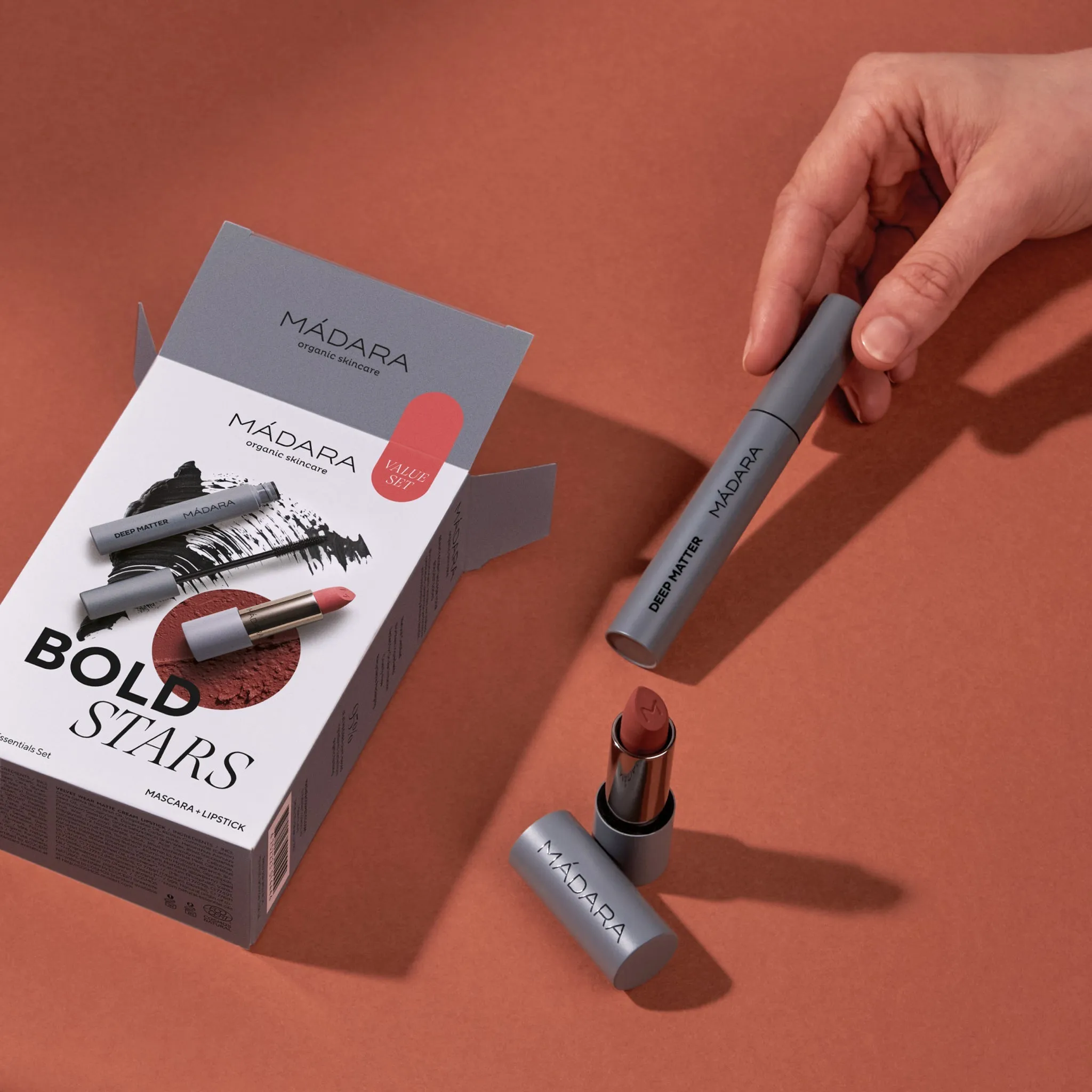 Bold Stars 2 Makeup Essentials Set