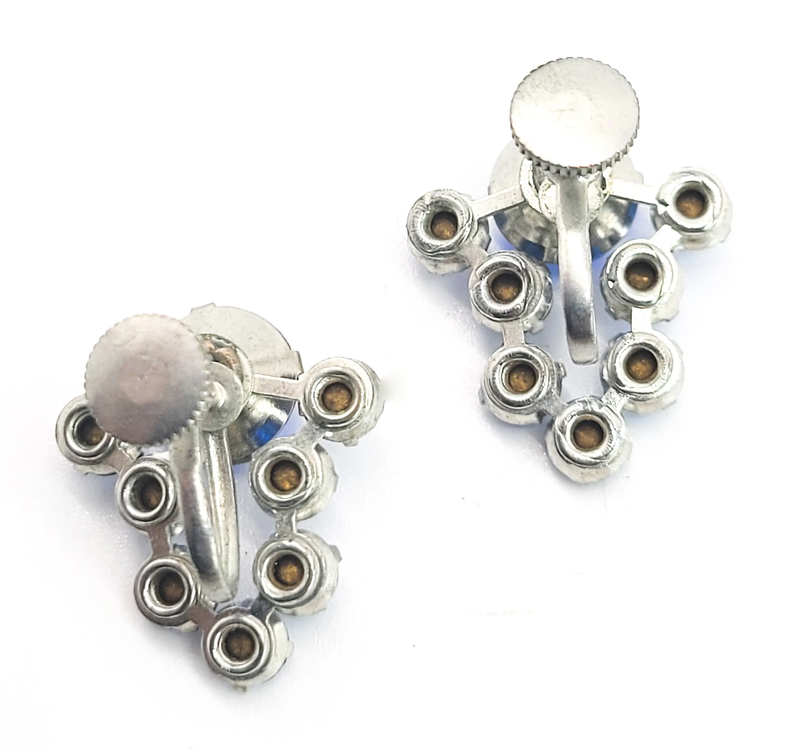 Bright blue silver toned prong set vintage screw back rhinestone earrings
