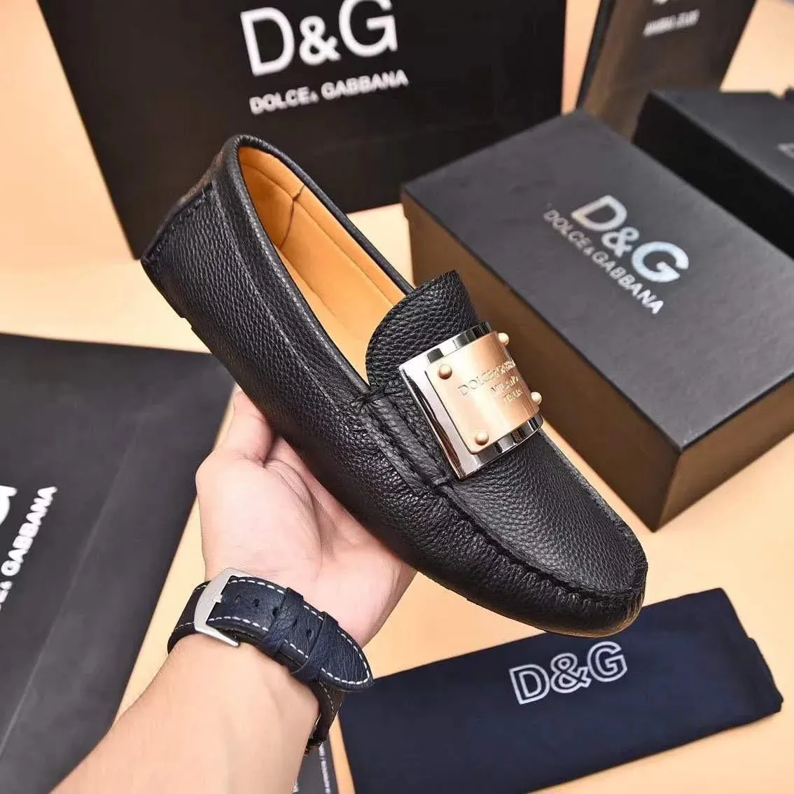 DOLCE & GABBANA || Black Leather Loafer With Metal Logo