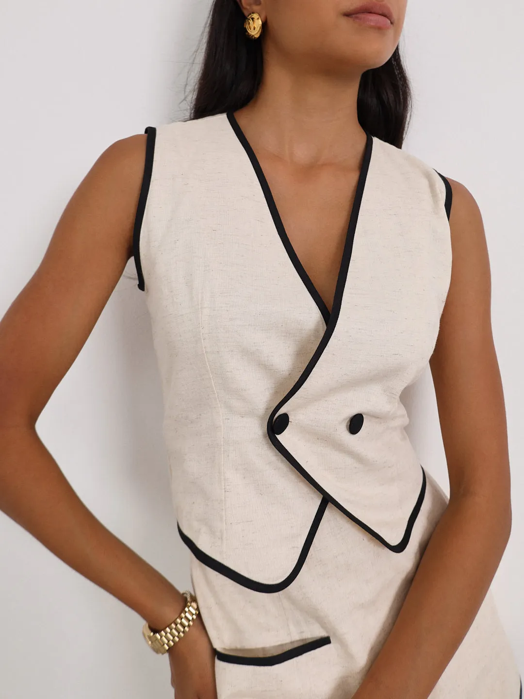 Julii Linen Blend Contrast Trim Waistcoat Top | Beige & Black