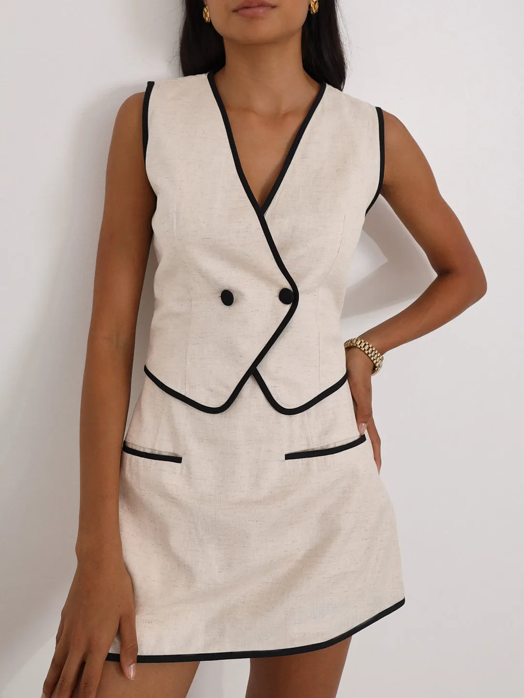 Julii Linen Blend Contrast Trim Waistcoat Top | Beige & Black