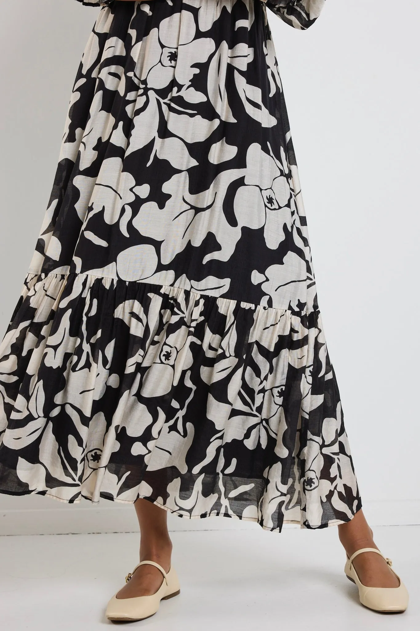 Limitless L/S Shirred Maxi Dress - Black Floral