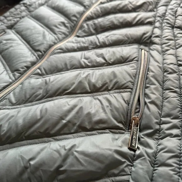 Michael Kors Packable Down Fill | Olive Green | Size Small