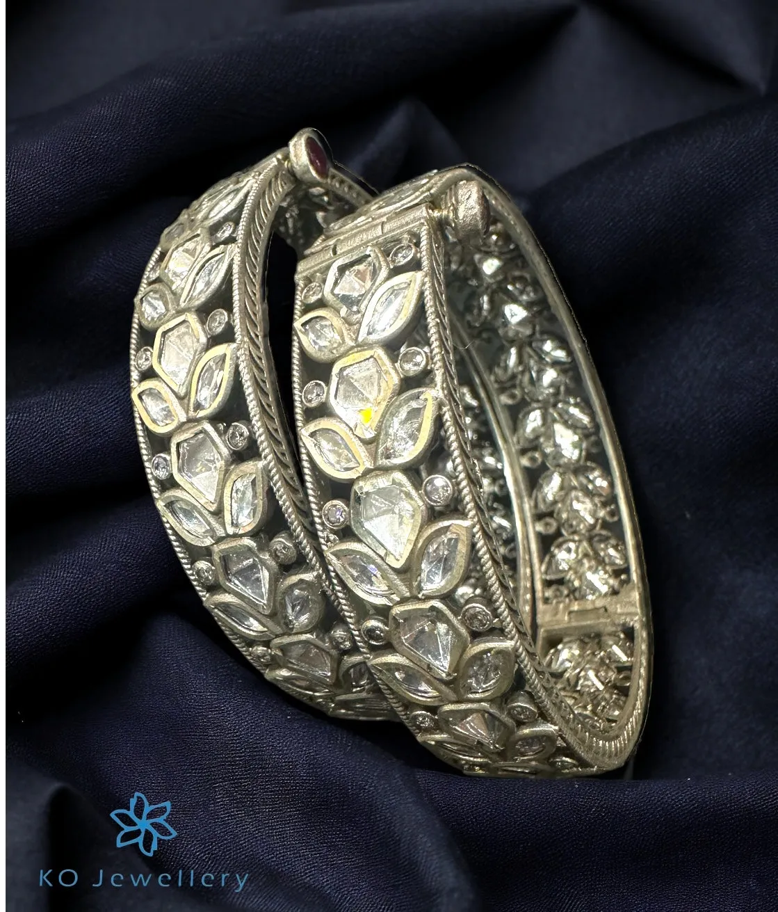The Silver Polki Bracelet (White/Size 2.4)